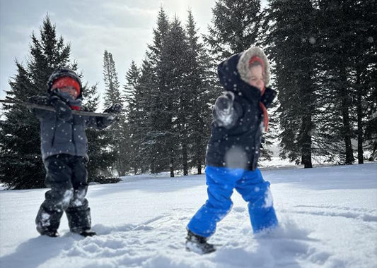 « Va jouer dehors ! »